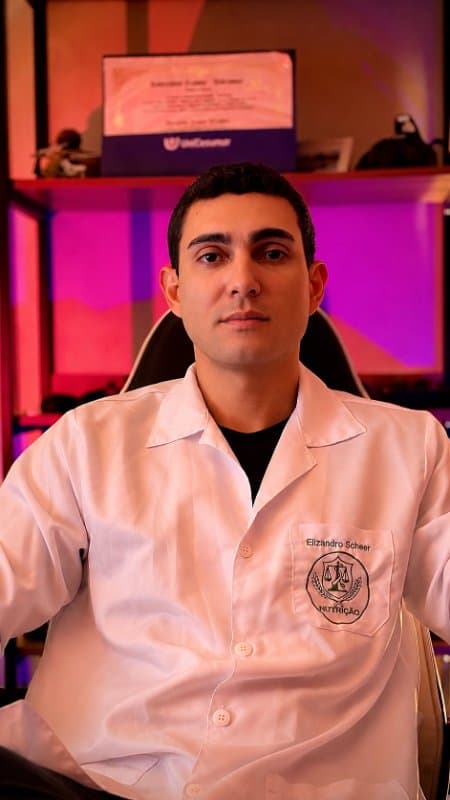 Dr Elizandro Scheer